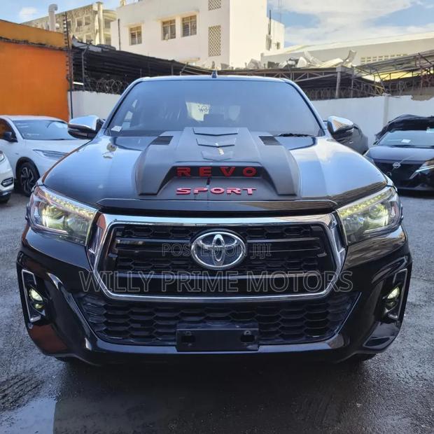 Toyota Hilux Revo Double Cab Deisel 2.4 RWD 2020 Black