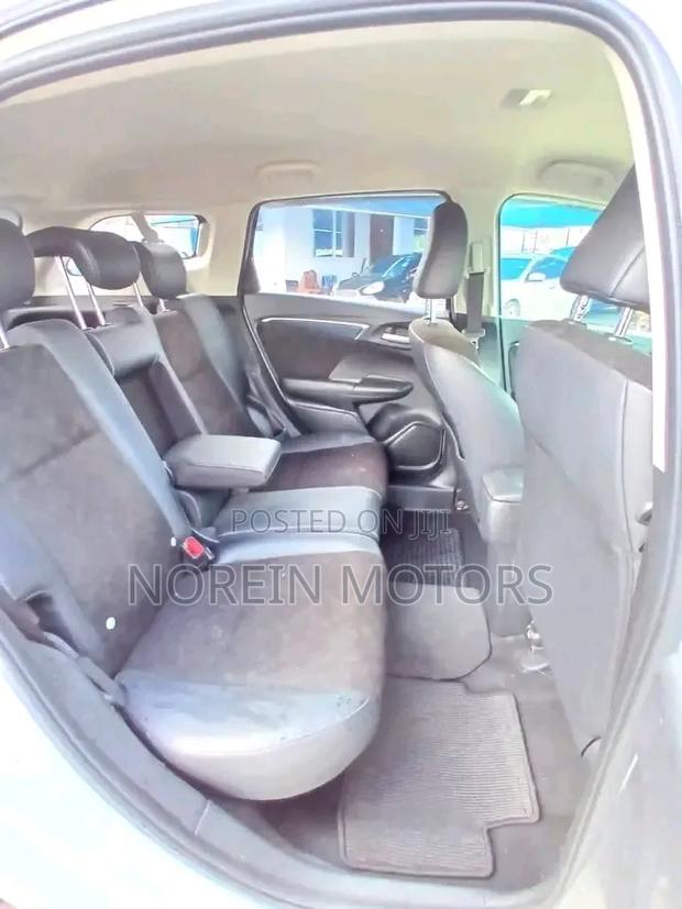 Honda Fit Shuttle 2019 White