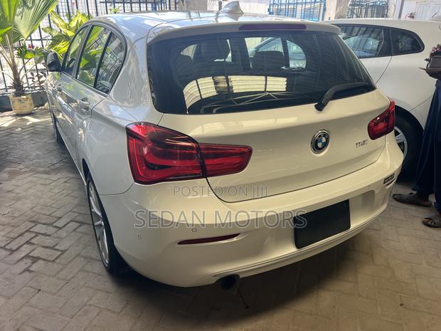 BMW 118i 2018 Off white