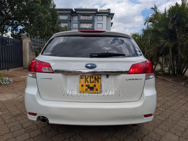 Subaru Legacy 2010 White