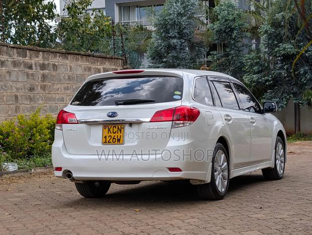 Subaru Legacy 2010 White
