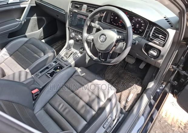 Volkswagen Golf 2019 Black