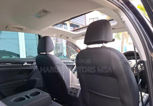 Volkswagen Golf 2019 Black