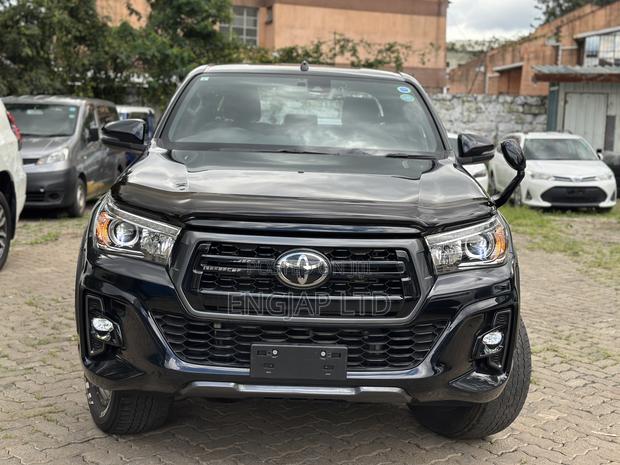 Toyota Hilux 2020 Black