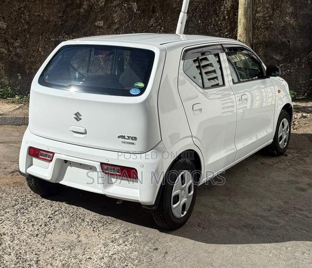 Suzuki Alto 2019 Off white