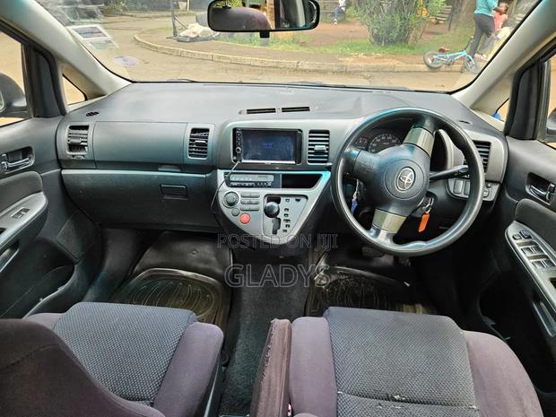 Toyota Wish 2005 Black