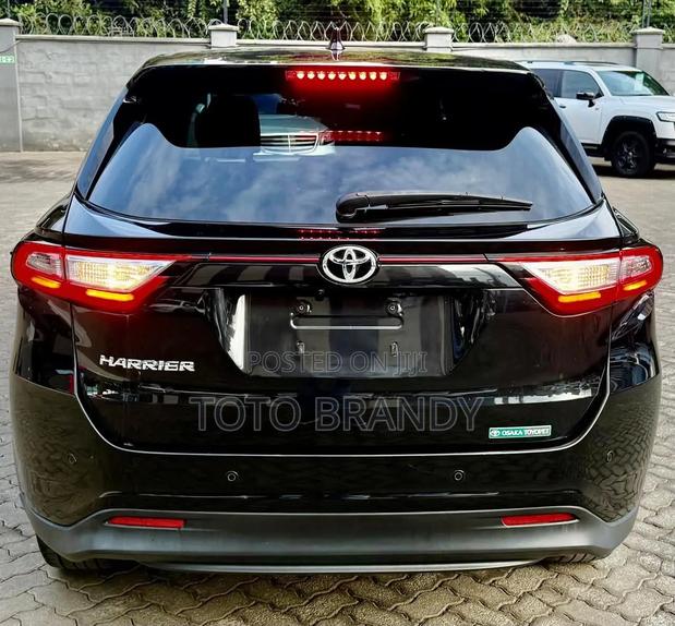Toyota Harrier 2.0 4WD 2019 Black