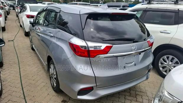 Honda Shuttle 2019 Silver