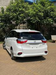 Honda Shuttle 2018 White for sale