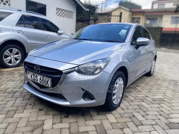 Mazda Demio 2017 Silver