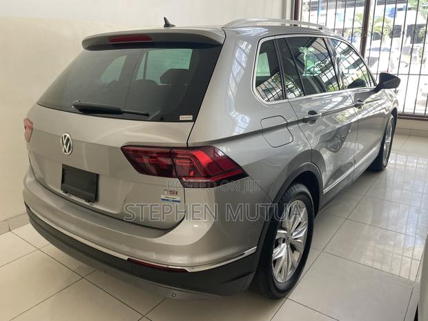 Volkswagen Tiguan 2019 Silver