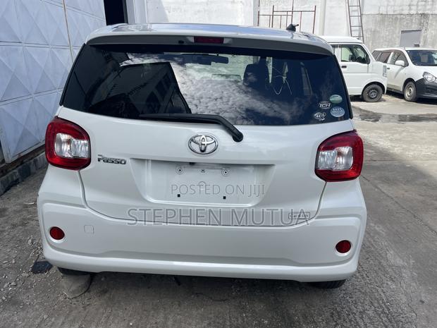 Toyota Passo 1.0 FWD 2019 White