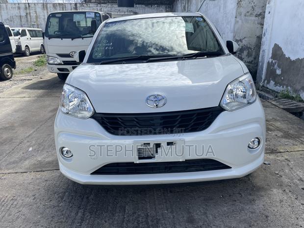 Toyota Passo 1.0 FWD 2019 White