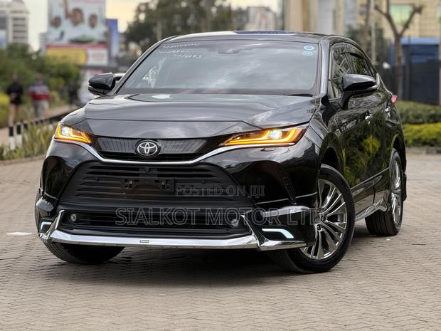 Toyota Harrier 2.0 2020 Black