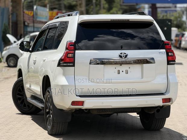 Toyota Land Cruiser Prado 2.7 2020 White