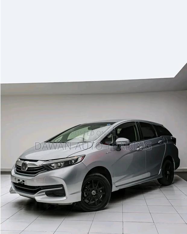 Honda Shuttle 2019 Silver