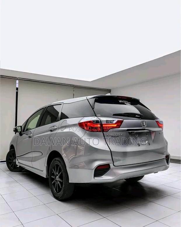 Honda Shuttle 2019 Silver