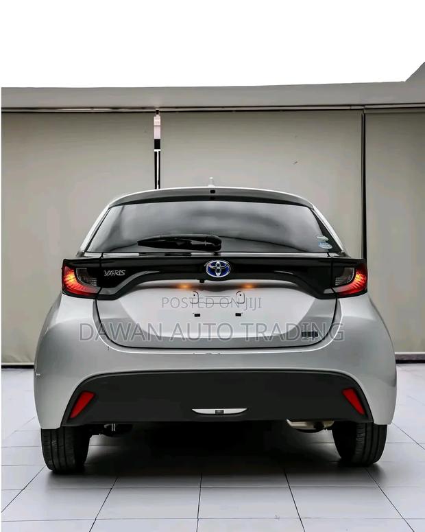 Toyota Yaris 2019 Silver