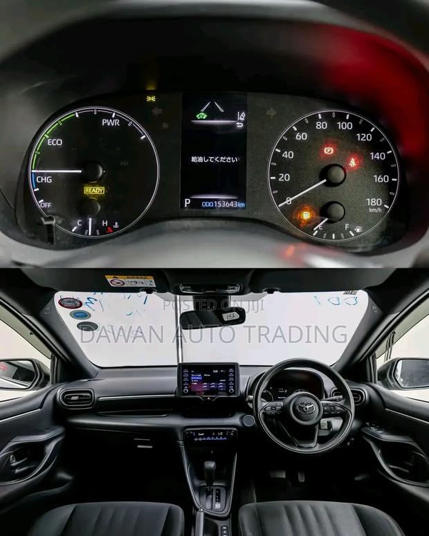 Toyota Yaris 2019 Silver