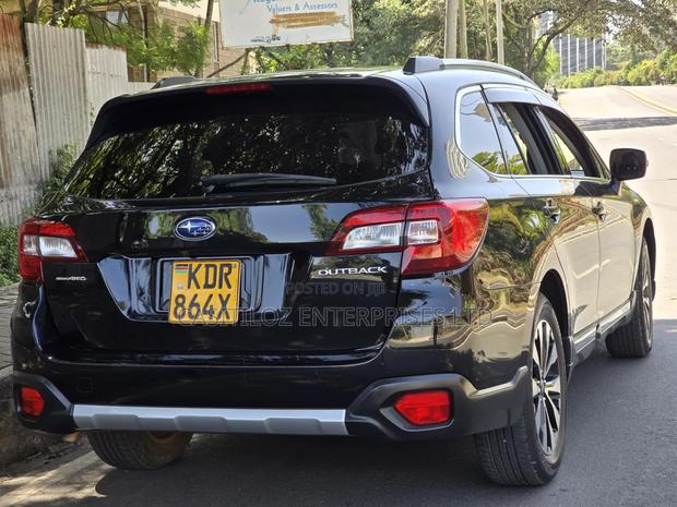 Subaru Outback 2.5i Limited AWD 2017 Black