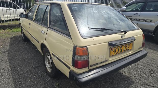 Nissan Sunny 1976 Pearl
