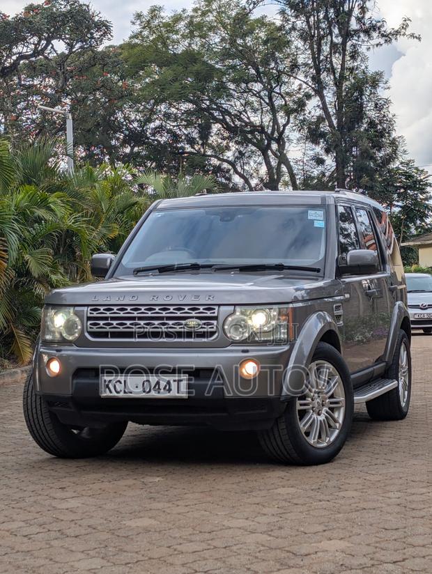 Land Rover Discovery 2010 Gray