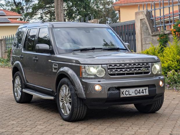 Land Rover Discovery 2010 Gray
