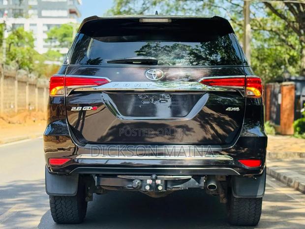 Toyota Fortuner 2.8 D AWD 2019 Black