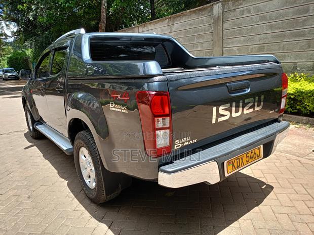 Isuzu D-MAX 2018 Gray