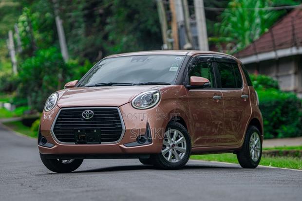 Toyota Passo 1.0 FWD 2019 Orange