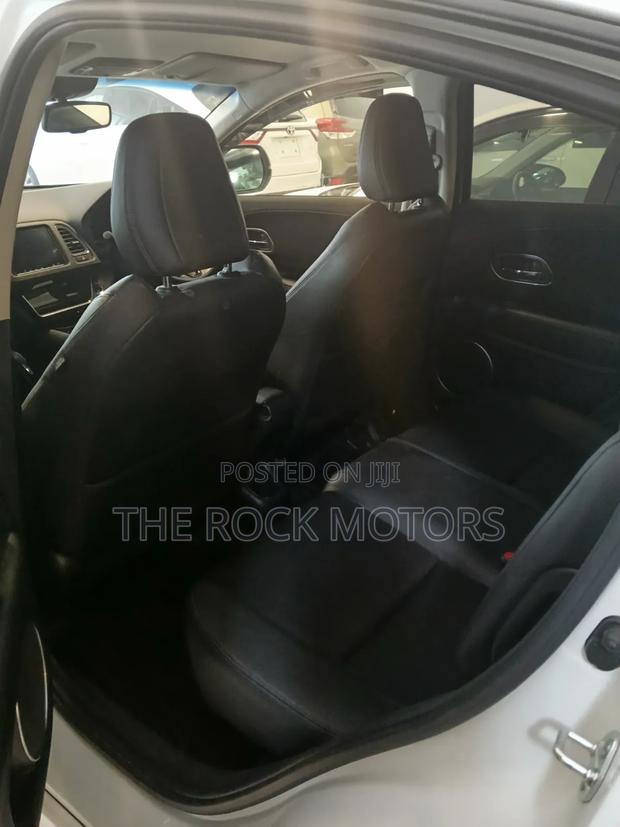Honda Vezel 2019 White