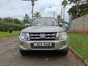 Mitsubishi Pajero 3.2 Di-Dc GLS 2012 Beige for sale