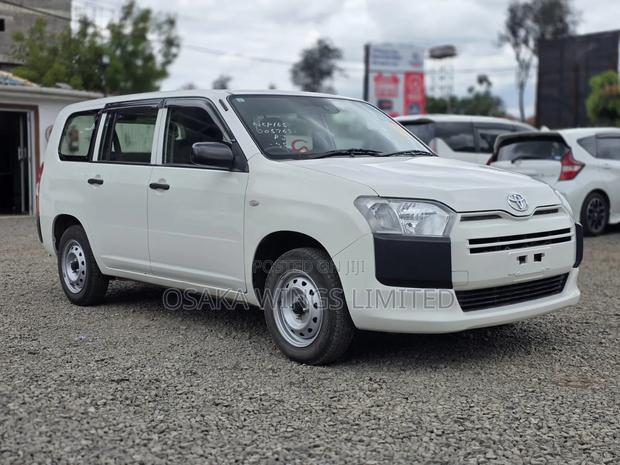 Toyota Succeed 2019 White