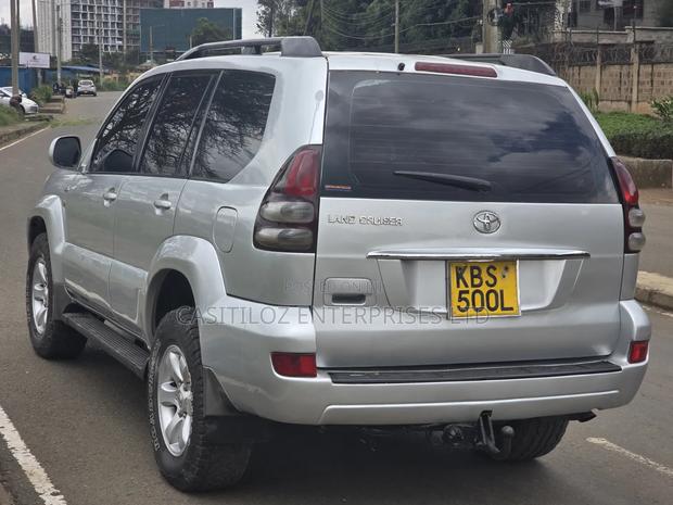 Toyota Land Cruiser Prado 3.0 D-4D 3dr 2006 Silver