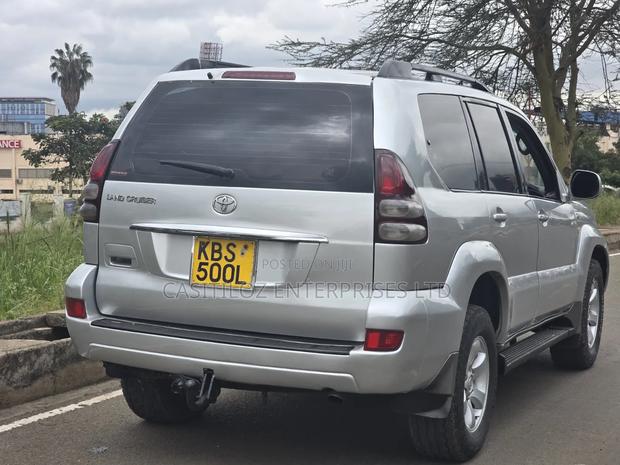 Toyota Land Cruiser Prado 3.0 D-4D 3dr 2006 Silver