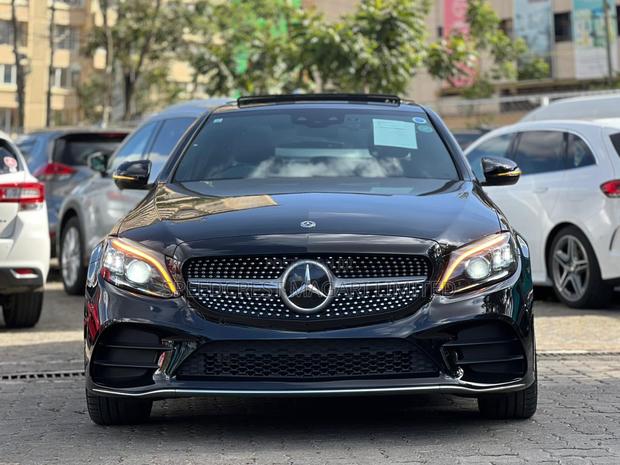 Mercedes-Benz C200 2019 Black