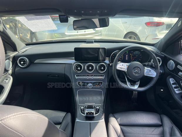 Mercedes-Benz C200 2019 Black