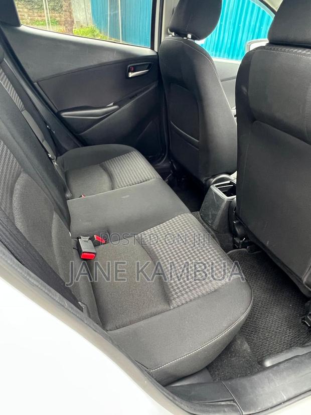 Mazda Demio 2019 Pearl
