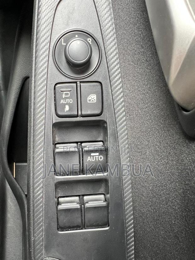 Mazda Demio 2019 Pearl