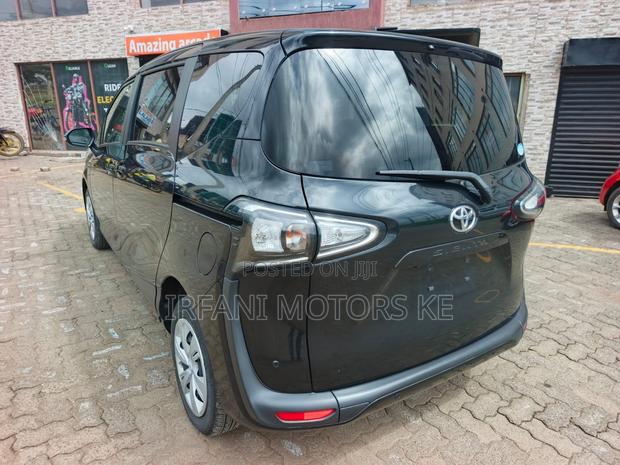 Toyota Sienta 1.5 AWD (6-seater) 2019 Black