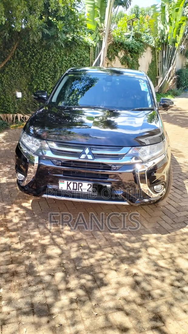 Mitsubishi Outlander 2.0 PHEV AWD 2017 Black