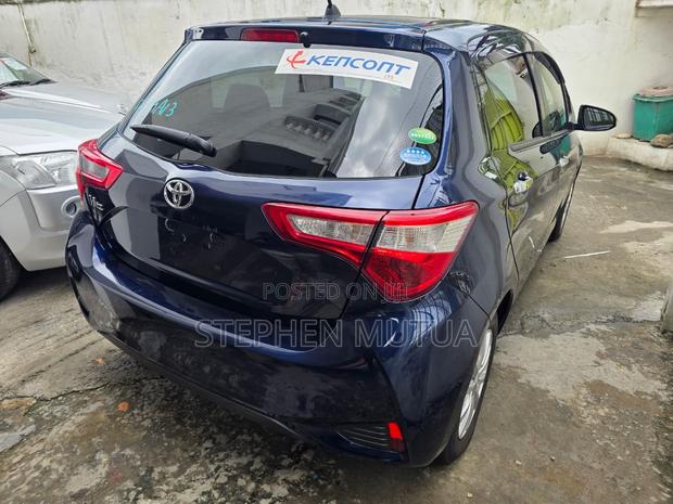 Toyota Vitz 1.3 FWD 5dr 2019 Blue