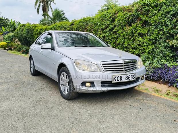 Mercedes-Benz C200 2011 Silver