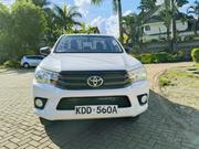 Toyota Hilux 2022 White for sale