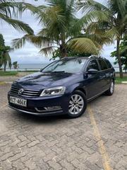 Volkswagen Passat 2012 Blue for sale