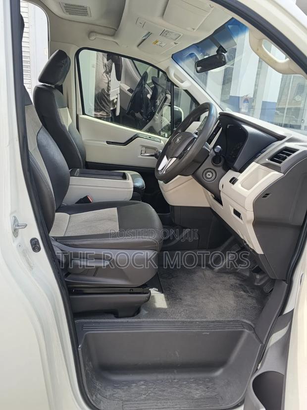 Toyota HiAce 2020 White