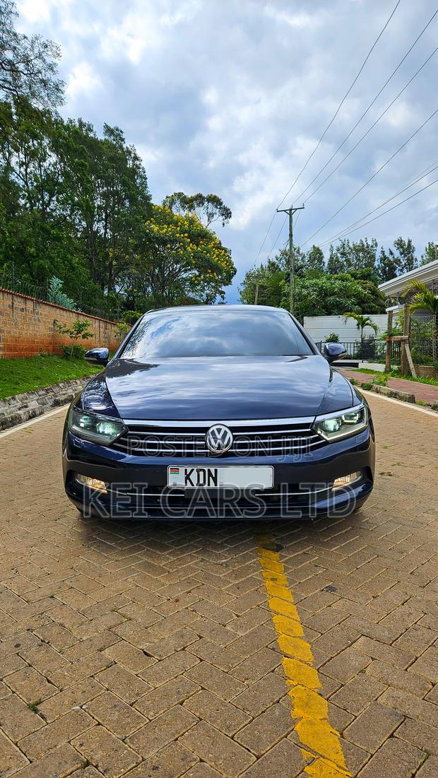 Volkswagen Passat 2016 Blue
