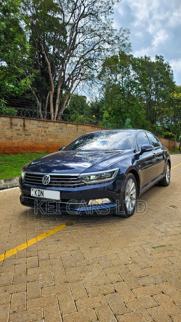 Volkswagen Passat 2016 Blue