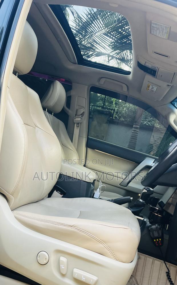 Toyota Land Cruiser Prado 2.8 2019 Black