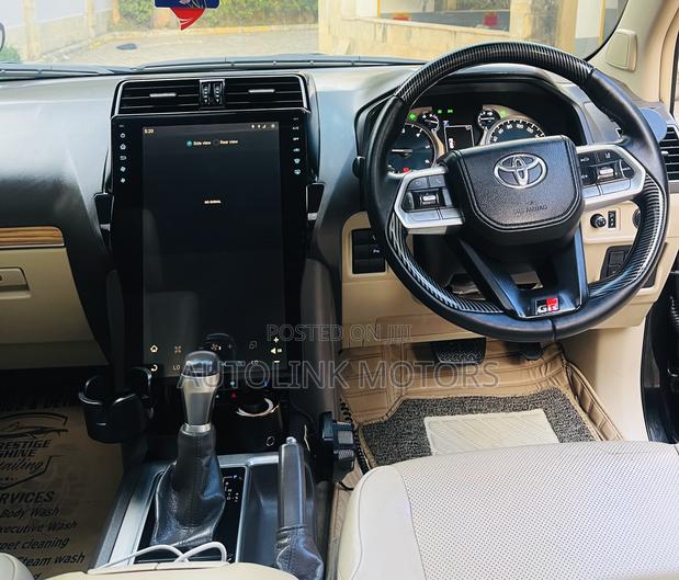 Toyota Land Cruiser Prado 2.8 2019 Black